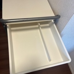 IKEA キッチンワゴンの画像
