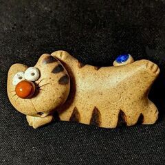 ●陶器製 手作り品★寝そべりトラ猫３匹セット②★インテリア小物・箸置き可◎の画像