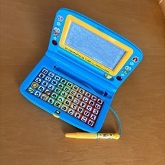 【知育玩具】
あいうえお　かけるかな　おせるかな✏️ 
