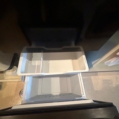 冷蔵庫、取りに来てくださる方お願いします(1人暮らし用・二年半使用・ハイセンス)の画像