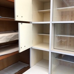 （差し上げます）食器棚　〈昭和レトロ〉の画像