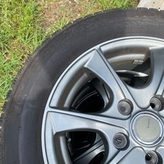 5穴　アルミホイール　15×6j 114.3m　普通車用　　185/65r15 スタッドレスタイヤの画像