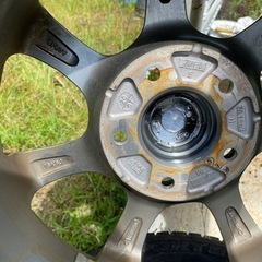 5穴　アルミホイール　15×6j 114.3m　普通車用　　185/65r15 スタッドレスタイヤの画像