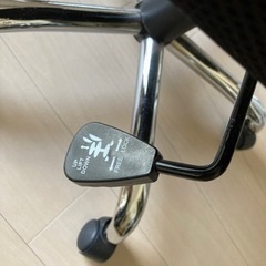 オフィスチェア　椅子の画像