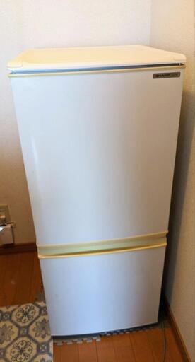 【受け渡し者決定】SHARP、冷蔵庫、137L