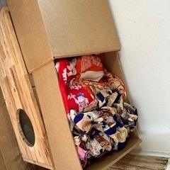 古い着物の端切れです 正絹、人絹、化繊、綿、絣など 着物を解いたものいっぱい!
の画像