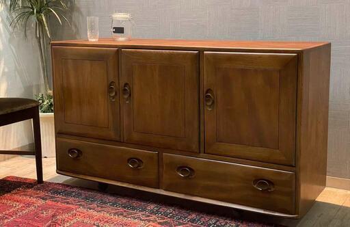 86634★Ercol キャスター サイドボード アーコール エルム AVボード 86634☆Ercol キャスター サイドボード アーコール エルム AVボード