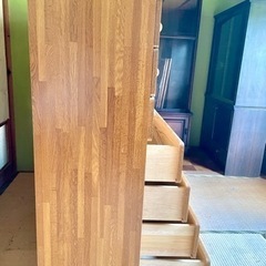 収納家具、無垢材タンスの画像