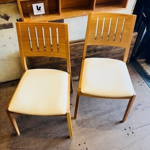 《売約済》【武蔵小山店】Idc大塚家具　大塚家具　IDC ダイニングチェア　椅子　イス　シネマ　オーク材　オーク　無垢　2脚　セット　🚚 運搬無料エリア有 / 品川区 リサイクルショップ ランバールーム 武蔵小山店 ◀︎ 武蔵小山パルム 戸越銀座 隣