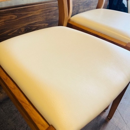 《売約済》【武蔵小山店】Idc大塚家具　大塚家具　IDC ダイニングチェア　椅子　イス　シネマ　オーク材　オーク　無垢　2脚　セット　