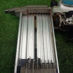 makita マキタ AF502N 常圧仕上釘打機【野田愛宕店】【店頭取引限定】【ジャンク】管理番号：ITXTAJNSM9CCの画像