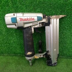makita マキタ AF502N 常圧仕上釘打機【野田愛宕店】【店頭取引限定】【ジャンク】管理番号：ITXTAJNSM9CCの画像