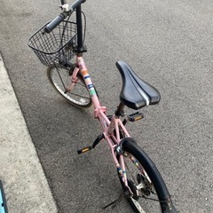 自転車 折りたたみ自転車の画像