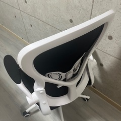 オフィスチェアの画像