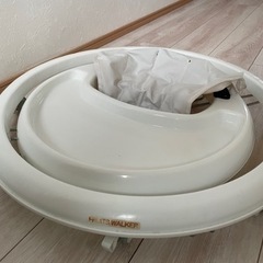 折りたたみ式歩行器