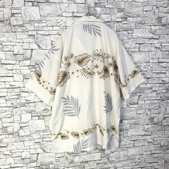 Makani Hawaii マカニ 半袖アロハシャツ 開襟ポリシャツ オープンカラーハイビスカス柄シャツ ホワイト の画像