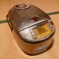 象印 圧力IH炊飯ジャー 炊飯器⭐NP-HN10⭐2012年製