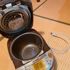 象印 圧力IH炊飯ジャー 炊飯器⭐NP-HN10⭐2012年製の画像