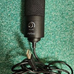 3点セット Logicool G pro wireless キーボード&ソール付き&マイクの画像