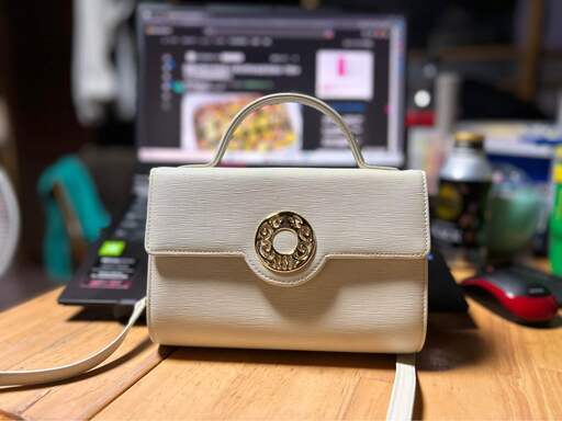 希少モデルHANAE MORIセレモニーバッグ本革