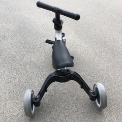 三輪車の画像
