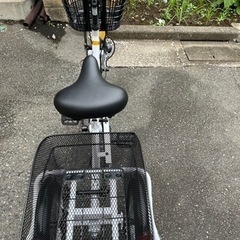 大人用三輪自転車の画像