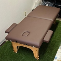 折りたたみ式　マッサージベッドの画像