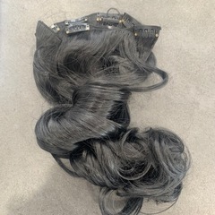 新品付け髪　ブラック　未使用の画像