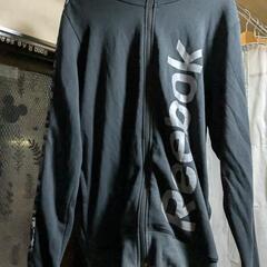 7月25日まで‼️最終値引き中‼️Reebok パーカー 薄手