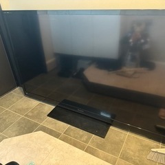 Panasonic ８５インチ　割れ