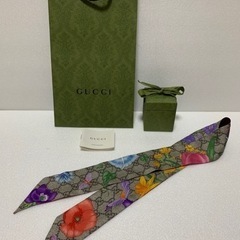 【超美品！】GUCCI グッチ ネックボウ GGフローラ ツイリー GUCCI グッチ スカーフ ツイリー 花柄 GG フローラ プリント