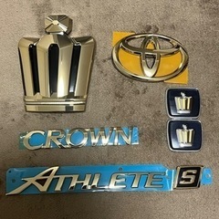 210クラウンアスリート用　ゴールドエンブレム