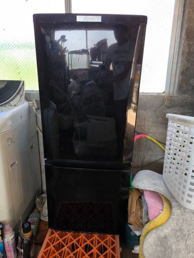 三菱ノンフロン冷蔵庫　146L{冷凍室46L、冷蔵室100L}