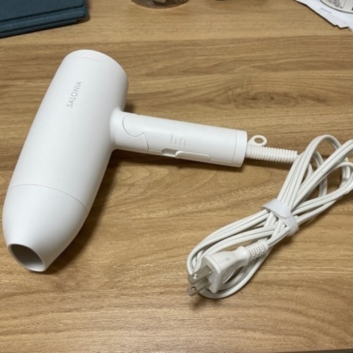 サロニア　ドライヤー