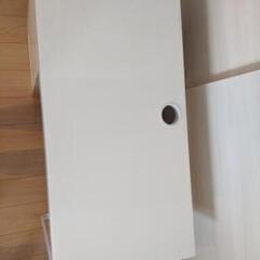 IKEA MICKE ホワイトの画像