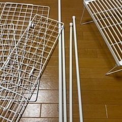 ダイソー ワイヤー収納、突っ張り棒等の画像