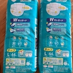 【値下げ】オムツ　パンパース　テープLサイズ　おまけ付きの画像