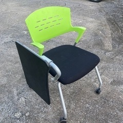 【値下げ】4台セット会議用テーブルイスの画像