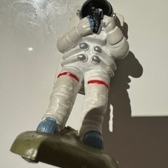 (錦糸町)宇宙飛行士のケータイ置き場の画像