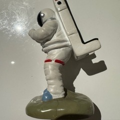 (錦糸町)宇宙飛行士のケータイ置き場の画像