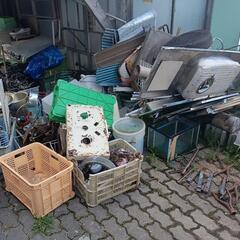 【予約済】大量鉄クズ、配線等　引取り無料　生活雑貨 家庭用品 ガ...