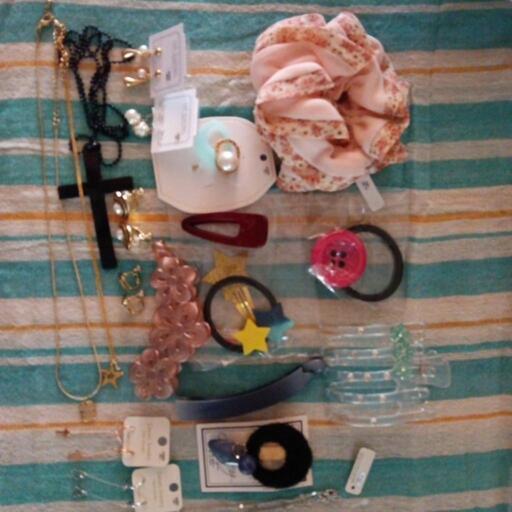 アクセサリーとヘアゴム等セット