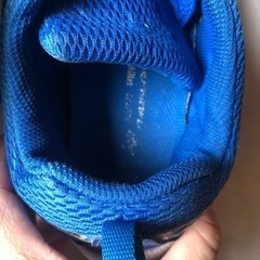 スニーカー　瞬足　22.5㎝　　の画像
