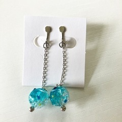 ヨーヨーイヤリング　ブルー