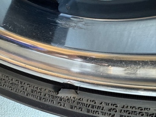 車のパーツ タイヤ、ホイール