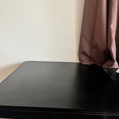 テーブル