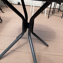 ガーデンテーブルチェアセットの画像