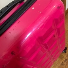 無料‼️トランク　ショッキングピンク色　中古の画像