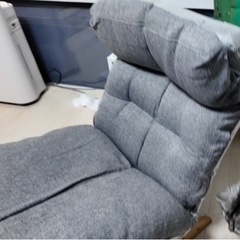  調節可能シングルソファの画像