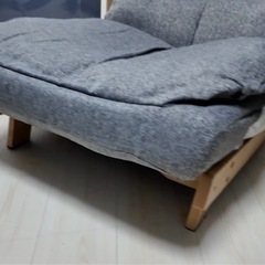  調節可能シングルソファの画像